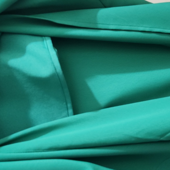 Forever 21 Green ruched Vneck High Split Dress Size S - Picture 15 of 16